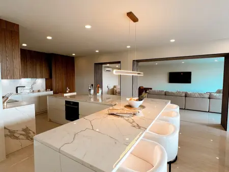 Penthouse 2 Niveaux avec Jacuzzi et Piscine à Anse Marcel - Photo 5