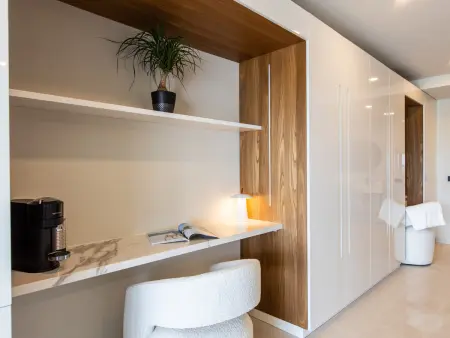 Luxe et Sérénité avec Piscine à Débordement - Photo 4