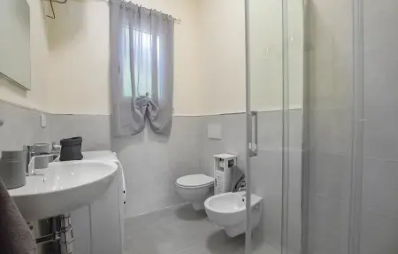 Appartement 8 personnes à Lido di Camaiore - Photo 10