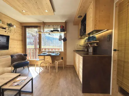 Charmant studio à 300m des pistes et commerces du Cernix - balcon, parking, casier à skis - Photo 3