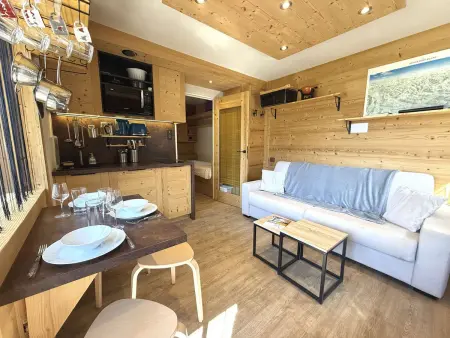 Charmant studio à 300m des pistes et commerces du Cernix - balcon, parking, casier à skis - Photo 4