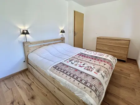 Appartement Neuf 3 Pièces avec Terrasse et Jardin, Proche Remontées Mécaniques, Parking Inclus - Photo 7