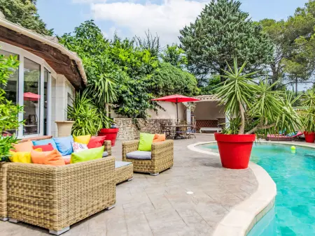Villa du Soleil, Villa 12 personnes à Nîmes - Photo 1