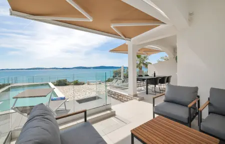 Maison 8 personnes à Bibinje - Photo 1