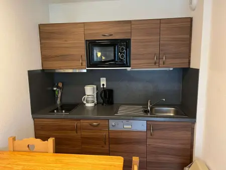 Charmant T2 à Hauteluce, 4 pers, Parking, Piscine, Fitness, Proche Commerces et Télésiège - Photo 4