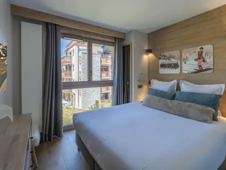 Appartement 8 pers, centre Courchevel, accès pistes, SPA, idéal familles - Photo 2