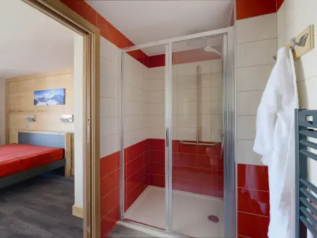 Appartement lumineux 4P/8 pers avec Espace Bien-être, proche pistes, rénové, parking gratuit - Photo 5