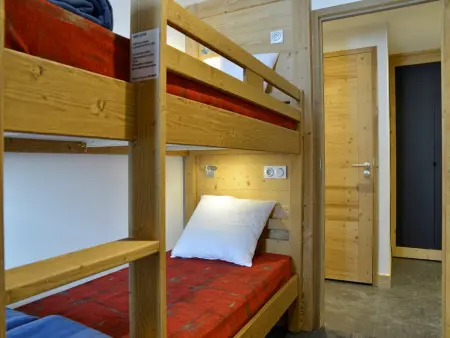 Duplex Rénové 6 Pièces · Accès Skis aux Pieds · Espace Bien-être · Proche Commerces - Photo 3