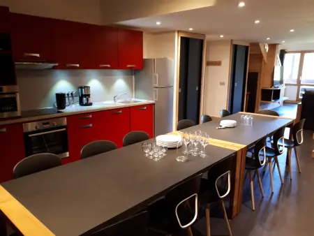 Duplex Rénové 6 Pièces · Accès Skis aux Pieds · Espace Bien-être · Proche Commerces - Photo 5