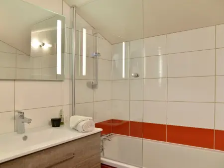 Duplex Rénové 6 Pièces · Accès Skis aux Pieds · Espace Bien-être · Proche Commerces - Photo 8