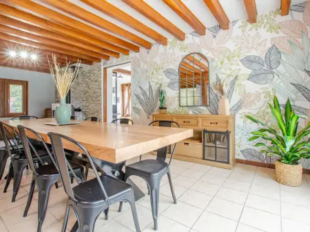 Maison de charme avec piscine privée, jardin, proche de Troyes, 10 couchages, idéale familles - Photo 1