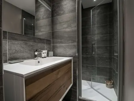 Courchevel 1550 - 5 pers, centre, parking, Wi-Fi - Photo 3