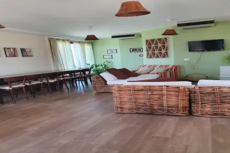 Binnella 18, Appartement au bord du lac avec jardin - Photo 12