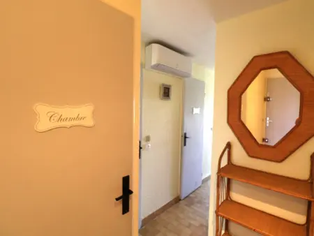 Appartement 2 pièces avec piscines, proche plage et commerces, parking privé, clim, idéal famille - Photo 5