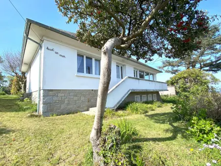 Maison à 550m de la plage avec jardin, balcon et Wi-Fi à Perros-Guirec - Photo 1