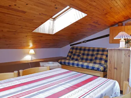 Appartement cosy à Montchavin, rénové, 5 pers, balcon, proche commerces et pistes, parking gratuit - Photo 2