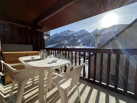 Appartement lumineux 2 pièces cabine au Monêtier-les-Bains, proche pistes, avec parking - Photo 3