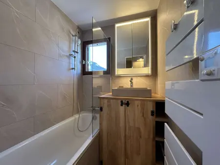 Appartement lumineux 2 pièces cabine au Monêtier-les-Bains, proche pistes, avec parking - Photo 10