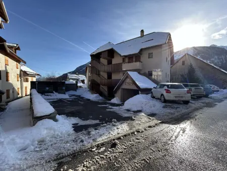 Appartement lumineux 2 pièces cabine au Monêtier-les-Bains, proche pistes, avec parking - Photo 18