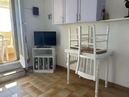 Appartement fonctionnel avec parking, accès plage, 4 couchages - Photo 2