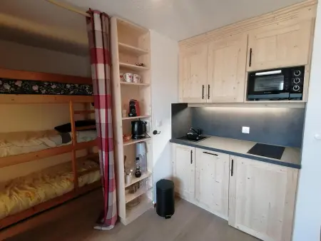Appartement rénové en pleine montagne avec accès direct aux pistes - Photo 2