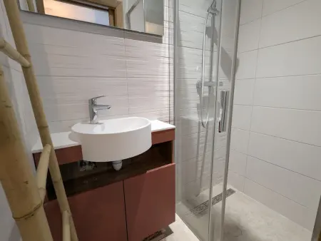 Gîte Montagne avec Piscine Chauffée, Spa et Sauna - Les Roches - Photo 4