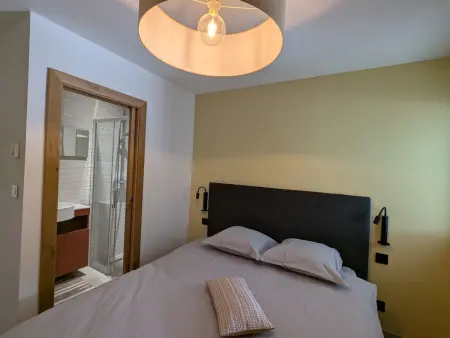 Gîte Montagne avec Piscine Chauffée, Spa et Sauna - Les Roches - Photo 6