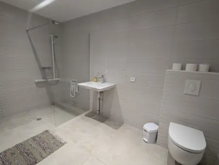 Gîte Montagne avec Piscine Chauffée, Spa et Sauna - Les Roches - Photo 7