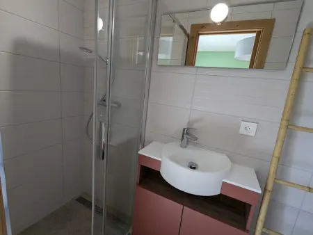 Gîte Montagne avec Piscine Chauffée, Spa et Sauna - Les Roches - Photo 11