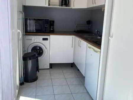 Bel Appartement T2 avec Terrasse et Garage à Balaruc-les-Bains - Photo 5
