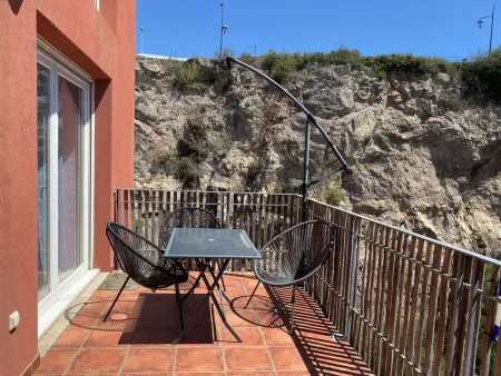 Bel Appartement T2 avec Terrasse et Garage à Balaruc-les-Bains - Photo 9