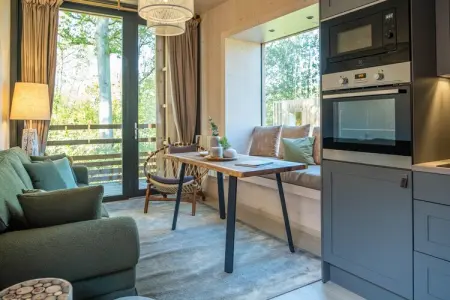 The Lodge by YourNature, Refuge romantique dans la forêt - Photo 5
