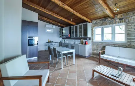 Maison 8 personnes à Satriano - Photo 3