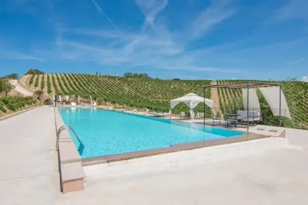 Apartment Anice, Appartement à Grottammare avec Jacuzzi & Jardin - Photo 9