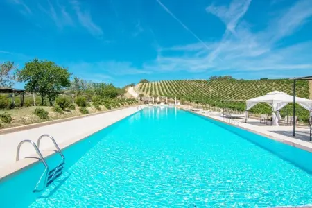 Apartment Anice, Appartement à Grottammare avec Jacuzzi & Jardin - Photo 10