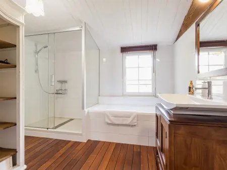 Maison avec piscine privée chauffée, proche plage à Pornic - Photo 18