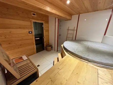 Chalet de Luxe 4* avec Jacuzzi et Sauna, Chalet 8 personnes à Vars - Photo 4