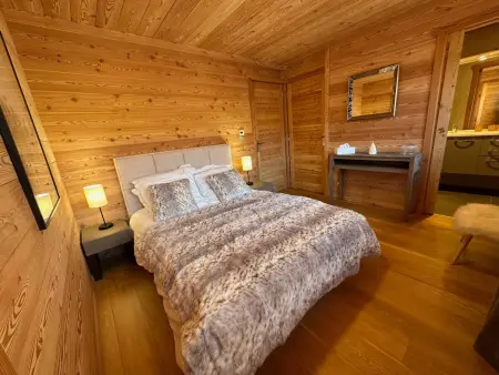 Chalet de Luxe 4* avec Jacuzzi et Sauna, Chalet 8 personnes à Vars - Photo 6
