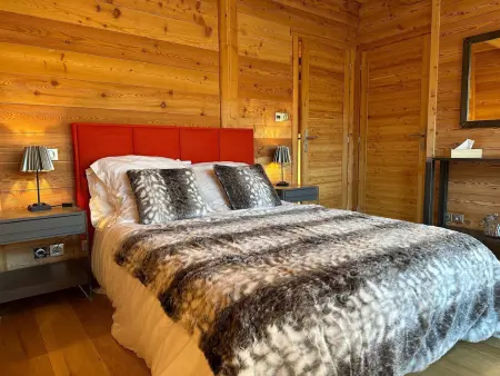 Chalet de Luxe 4* avec Jacuzzi et Sauna, Chalet 8 personnes à Vars - Photo 7