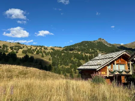 Chalet de Luxe 4* avec Jacuzzi et Sauna, Chalet 8 personnes à Vars - Photo 14