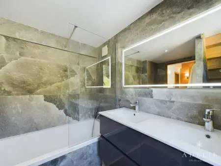 Luxueux Appartement 8 Pers, SPA, Près des Pistes, Parking, WIFI - Photo 12