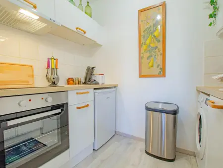 Appartement Charmant au Cœur du Bouchon de Champagne – 2 Chambres & Confort Inclus - Photo 7