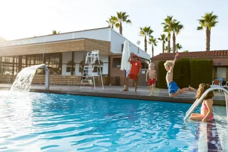 Camping Cambrils Playa BUNGALOW OHARA, Charme côtier à Tarragone - Photo 1
