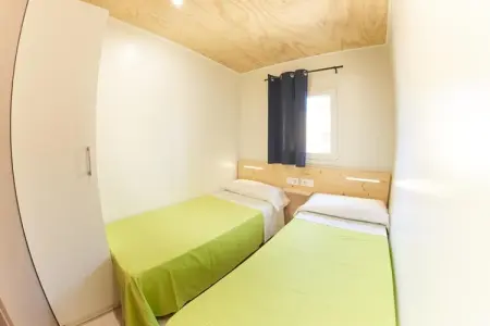 Els Pins- Mobile-Home Plus 2, Mobil-home à Malgrat de Mar près de plage - Photo 4