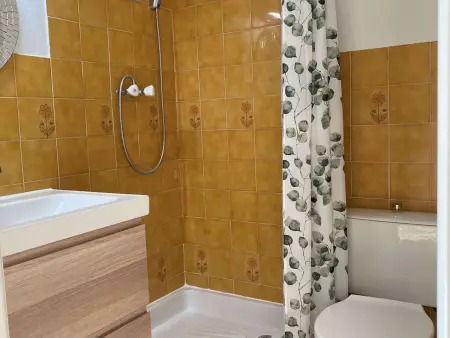 Studio agréable avec parking privatif et Wi-Fi à Balaruc-les-Bains - Photo 7