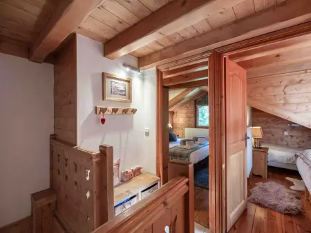 Appartement spacieux proche pistes avec piscine et parking - Photo 9