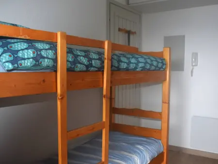 Studio Cabine 4 Pers avec Balcon et Parking, Appartement 4 personnes à Font Romeu Odeillo Via - Photo 4