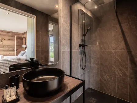 Splendide chalet 6 pièces, jacuzzi et sauna, proche pistes à La Plagne Montalbert - Photo 9