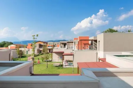 Sisan Family Resort Cisano di Bardolino - App 6 pax, Appartement familial à Bardolino Resort - Photo 5