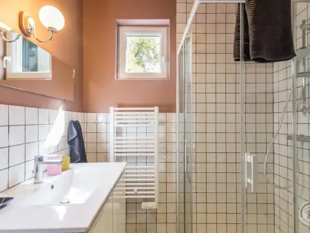 Appartement au calme avec terrasse privée, parking et WiFi - Photo 12